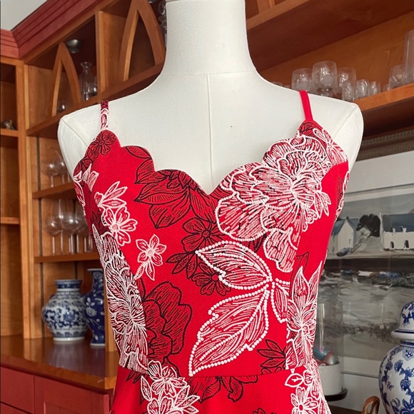 Trixxi Red and White Floral Mini Dress Scalloped Spaghetti Straps medium - Picture 2 of 7